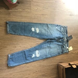 Lucky brand slim boyfriend ripped jeans